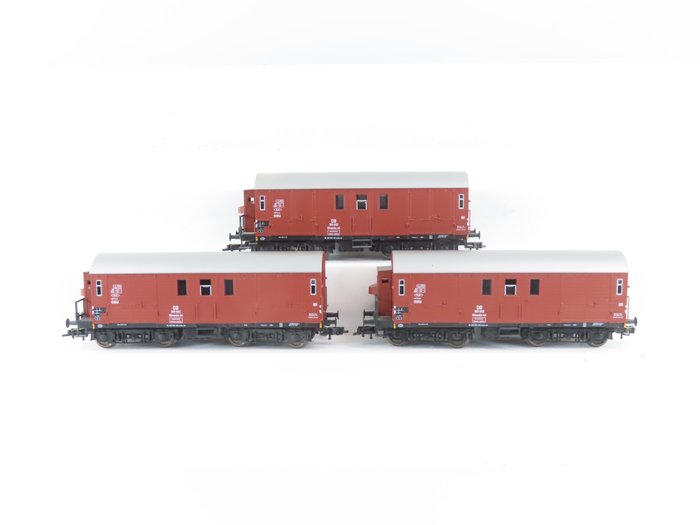 Fleischmann H0 - 5395 - 模型貨運火車 (3) - 3輛四軸馬運輸車 - DB