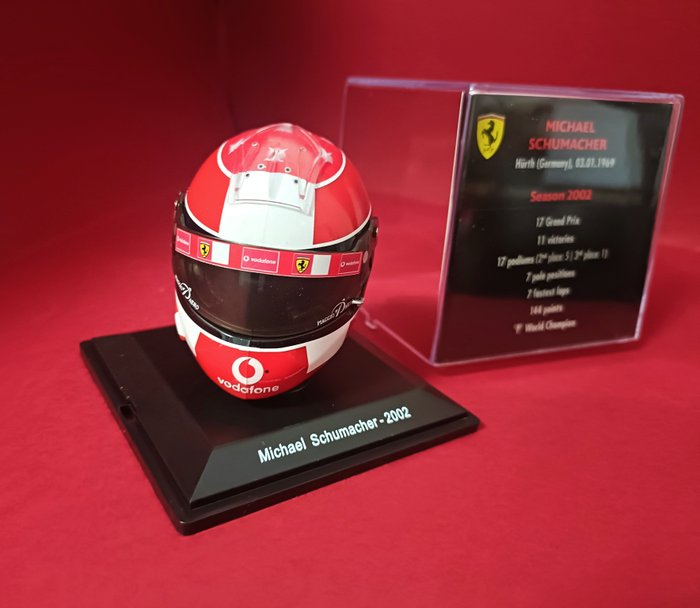 Ferrari - Michael Schumacher - Scale 1/5 helmet 2002 