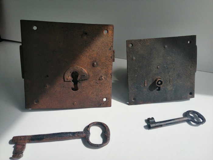 Antique Door Locks - Arbejdsredskab (4)
