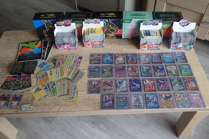 Pokémon - 1000 Mixed collection