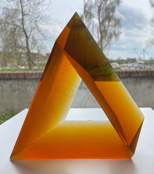 Josef Marek - Skulptur, “ TRIANGLE “ Unique - 22 cm - Glas