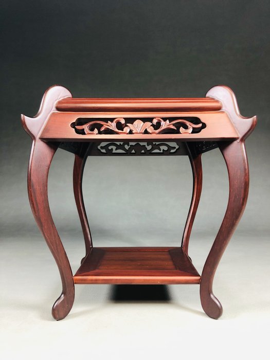 Side table - Wood, Flower stand - Japan  (No Reserve Price)
