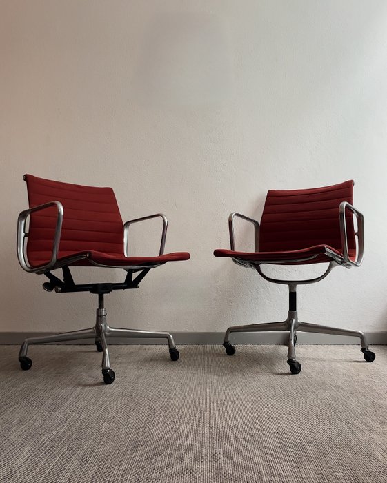 Herman Miller - Charles & Ray Eames - 椅 (2) - EA117 - 紡織品, 鋁