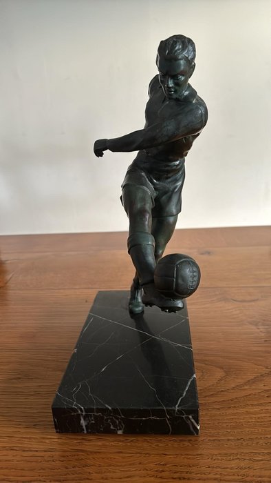 Sculpture, Footballeur - Spelter