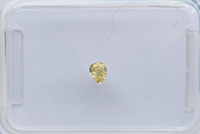 Diamant - 0.07 ct - Pære - fancy yellow - VS2, No Reserve Price
