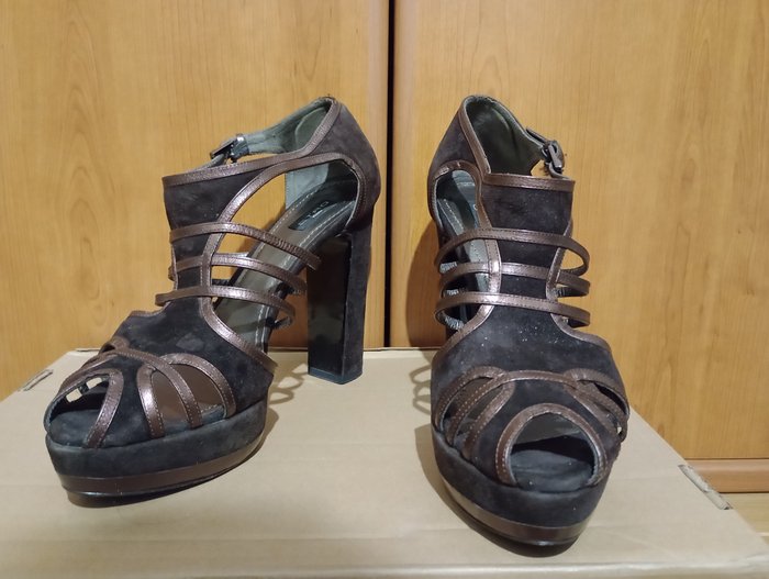 Etro - Heeled sandals - Size: Shoes / EU 40