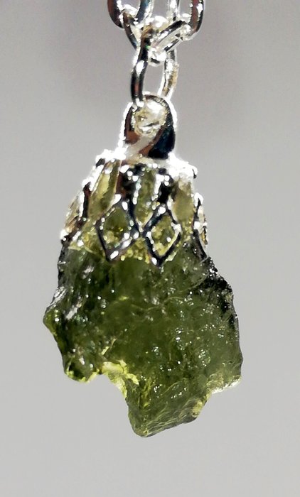 华丽的捷克陨石 Chlum，绿毒（非常罕见）“无保留价” 捷克陨石 - 1 g