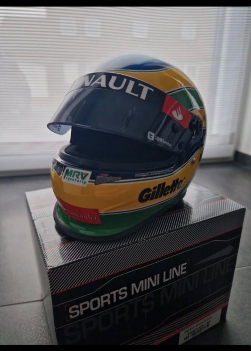 Renault - Formula 1 - Ayrton Senna - 2012 - Varikkotiimin kypärä