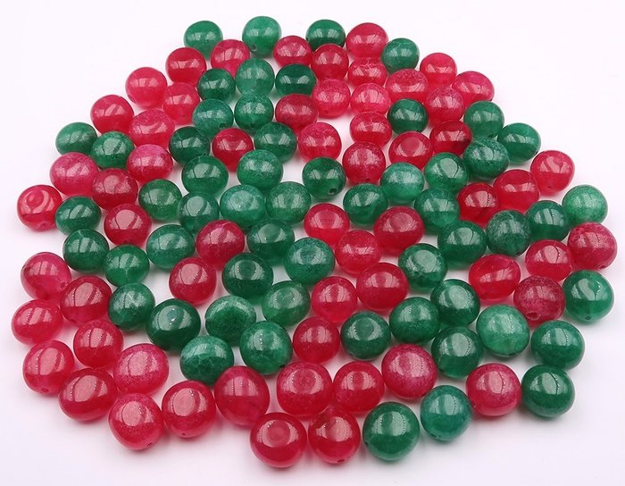 Perles en émeraude et rubis - 1055 Carats Poli- 211.5 g - (115)
