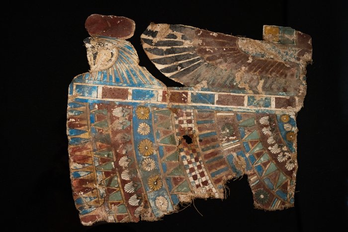 Oldtidens Egypt, 26. egyptiske dynasti - Egyptisk mumieboks, mumiebandasje med Horus-guddommen, illustrasjon av sarkofagfalk - Gravgjenstander
