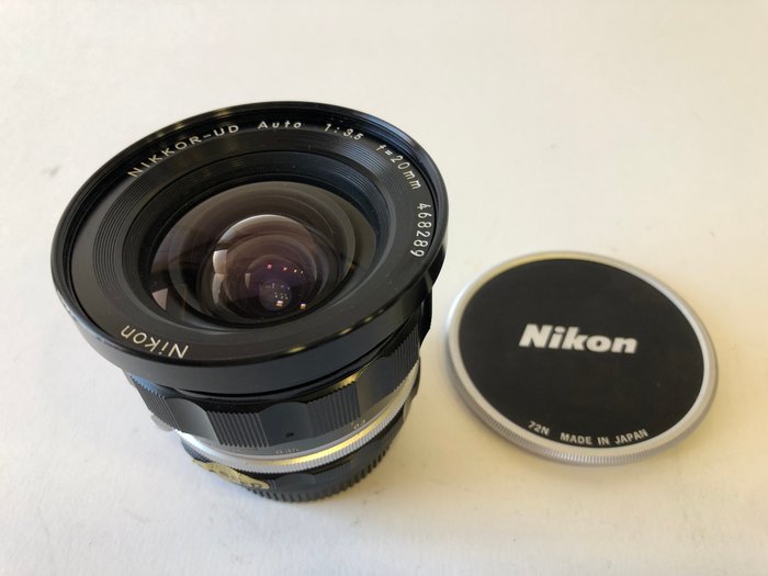 Nikon NIKKOR-UD Auto 1:3,5 f=20mm Weitwinkelobjektiv