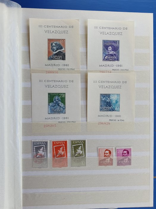 Spanje 1945/2000 - Verzameling in 2 stockboeken met nominaal