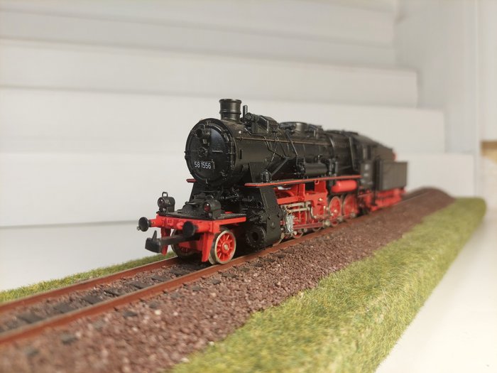 Roco H0 - 4112 - Locomotora de vapor con ténder (1) - BR 58 1556 - Sin usar - - DB