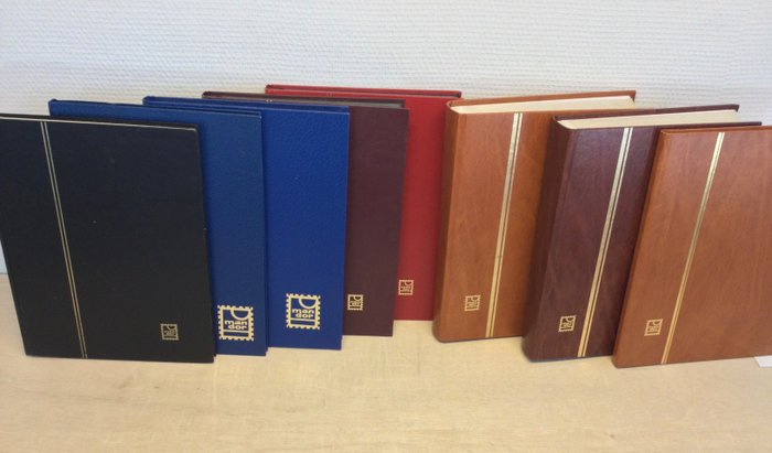 荷兰  - 8 本大幅面相册库存书，各种颜色和尺寸