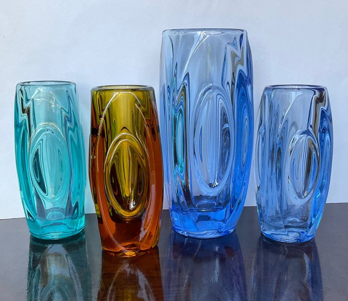 Sklo Union Rosice glassworks - Rudolf Schrotter - Vase (4) -  Kugle, linsevaser  - Glas