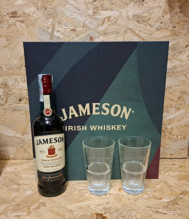 Jameson - St. Patrick's Day 2023 - Limited Edition Box with 2 Glasses  - 700 毫升