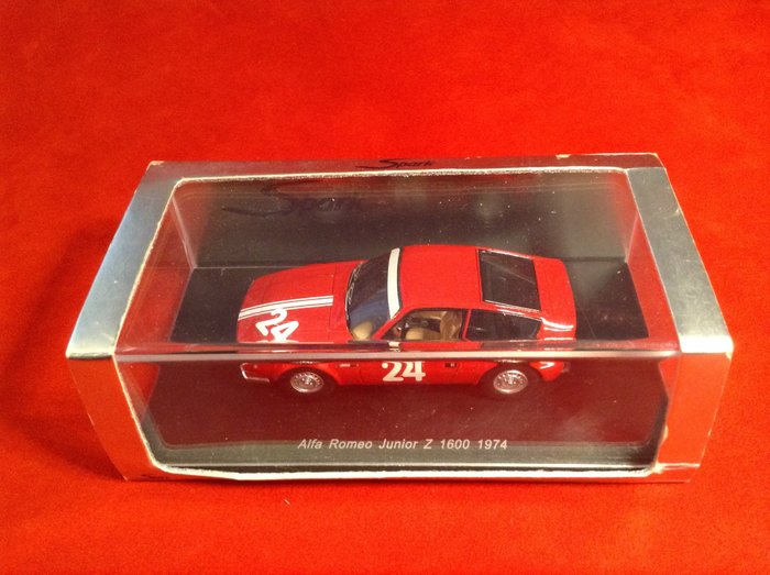 Spark 1:43 - Σπορ αυτοκίνητο μοντελισμού - Alfa Romeo Junior Zagato Coupé Competizione KLM Race #24 1974