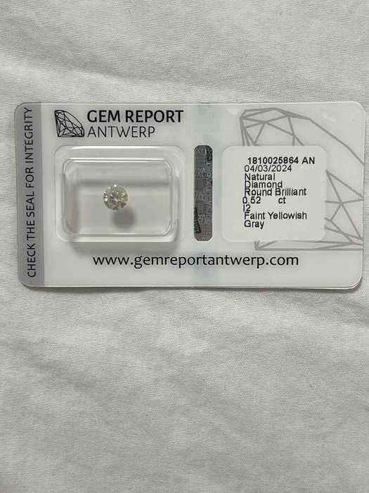 1 pcs 钻石 - 0.52 ct - 圆形 - Faint yellowish gray - I2 内含二级, No reserve price