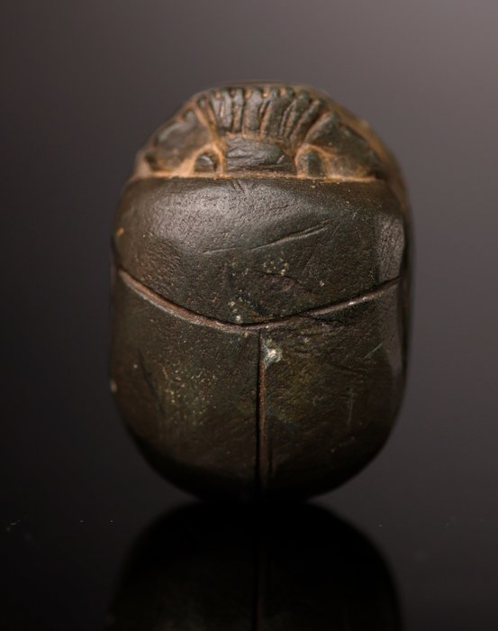 Antigo Egito, Pré-dinástico Escaravelho de coração raro e enorme. Com relatório. - 4.5 cm