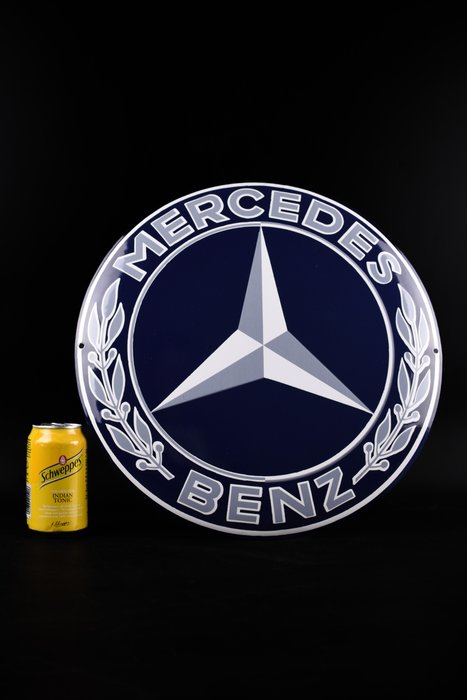 Mercedes Benz; 410mm; enamel; nice layering of enamel; good strong relief - Sinal de esmalte - Esmalte