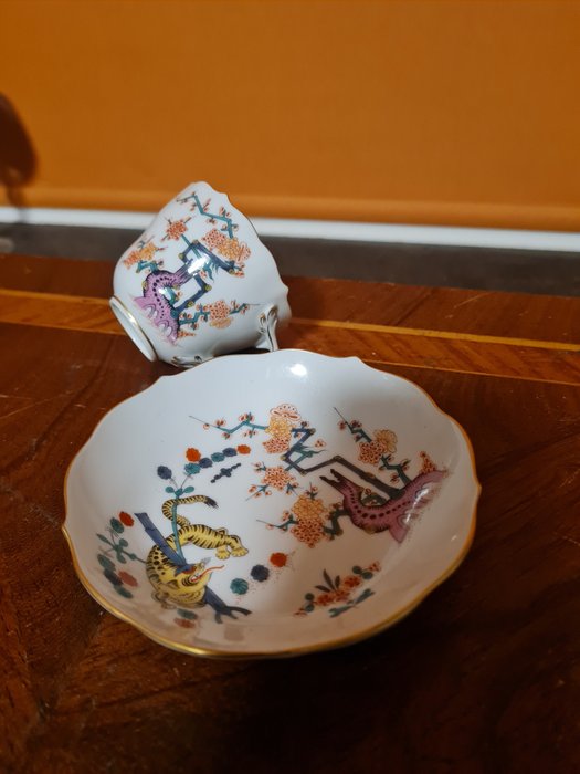 Meissen - 杯子和碟子 - 瓷