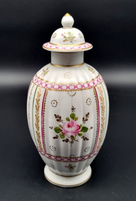 Limoges - Servizio da tavola - Vaso con coperchio circa 22 cm - Porcellana