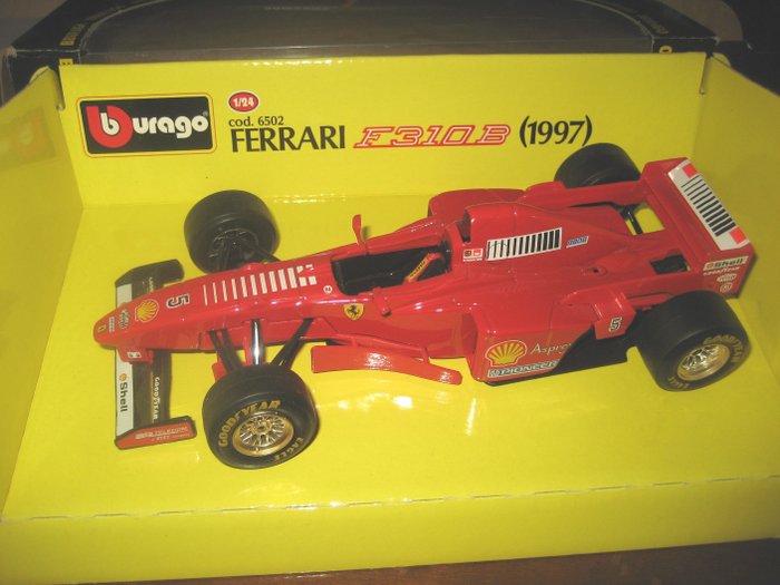 Burago 1:24 - Modelracerbil - Ferrari F310B Schumacher