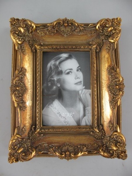 Picture frame  - Resin/Polyester
