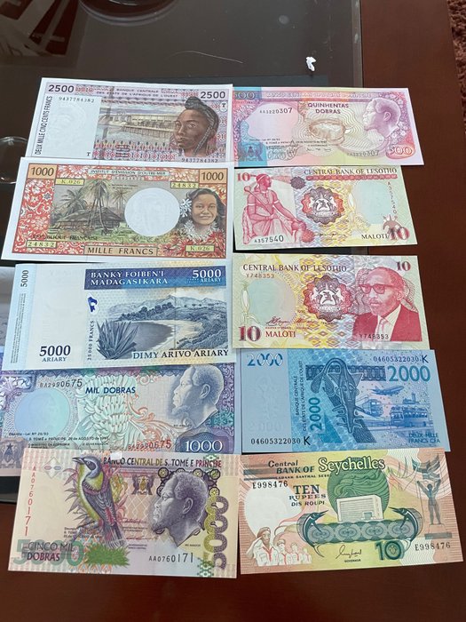 Maailma. - 10 banknotes - various dates  (Ei pohjahintaa)