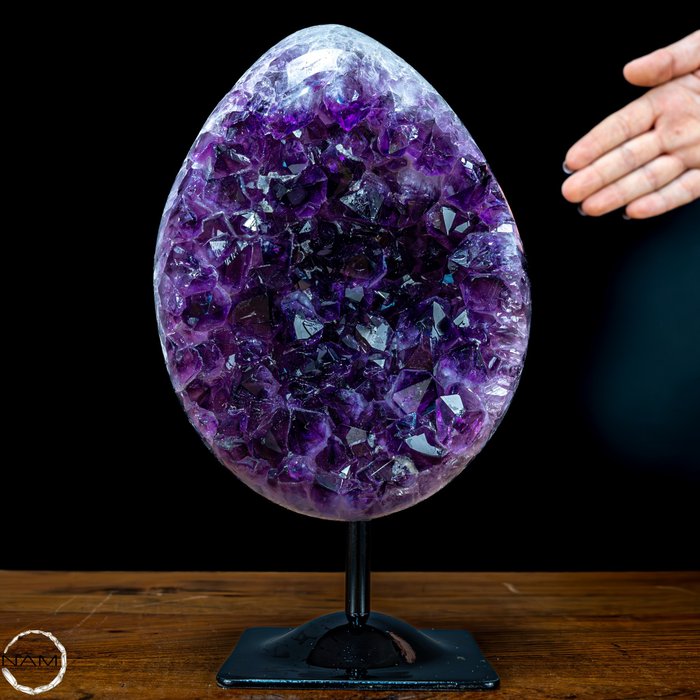 天然紫水晶放在支架上， 烏拉圭- 4619.72 g