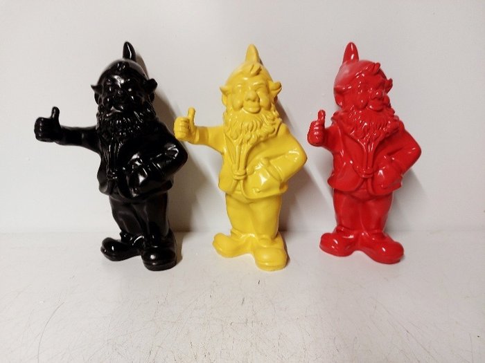 塑像, set of gnomes in the Belgian tricolor - 30 cm - 聚树脂
