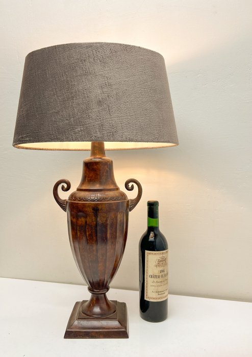 Lampada da tavolo - Grande lampada da tavolo vintage in metallo con paralume in velluto