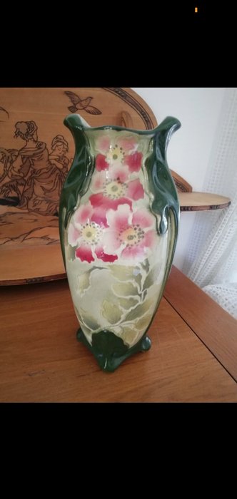 花瓶  - 米色陶
