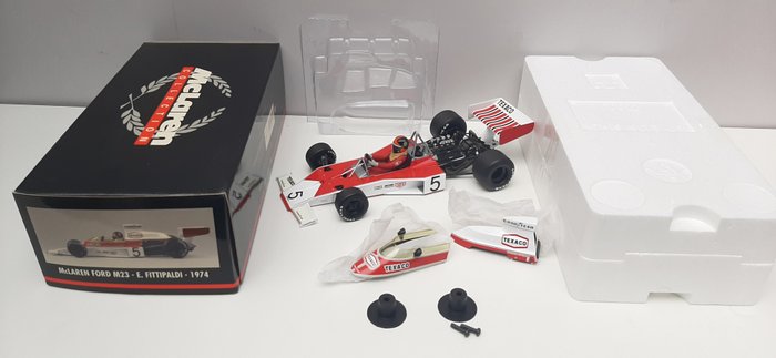 Minichamps 1:18 - Voiture miniature - McLaren Ford M23 Emerson Fittipaldi 1974 - Champion du Monde #5 - Collection McLaren
