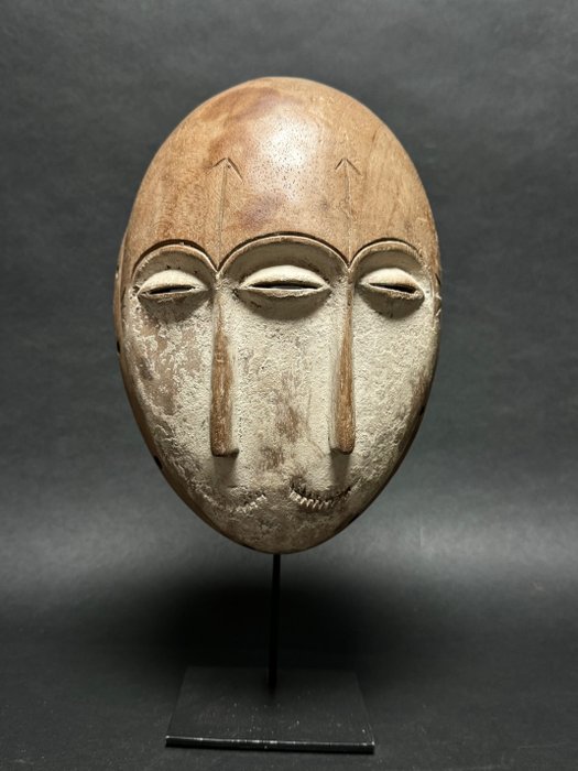 Mask med tre ansikten - Lega - Demokratiska republiken Kongo  (Utan reservationspris)