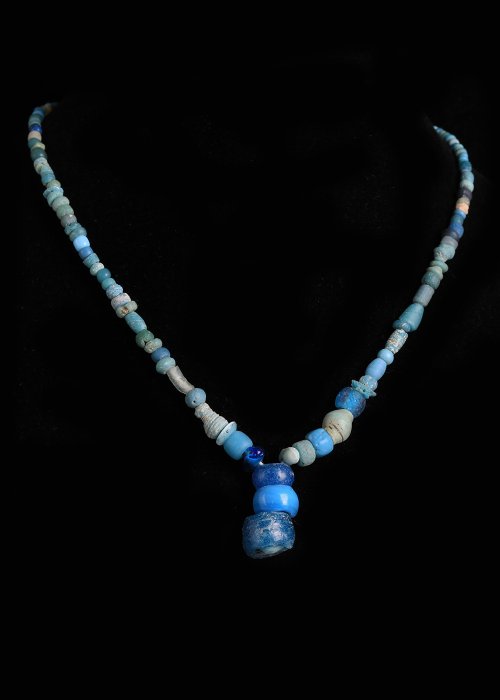 Romerska antiken Glas Blå pärlhalsband  (Utan reservationspris)