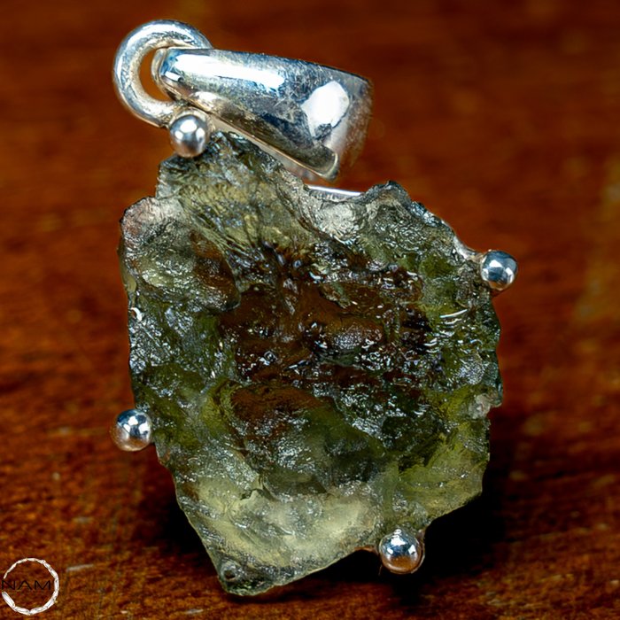 稀有的天然透明捷克隕石吊墜 20.35 克拉 - 925 銀- 4.07 g