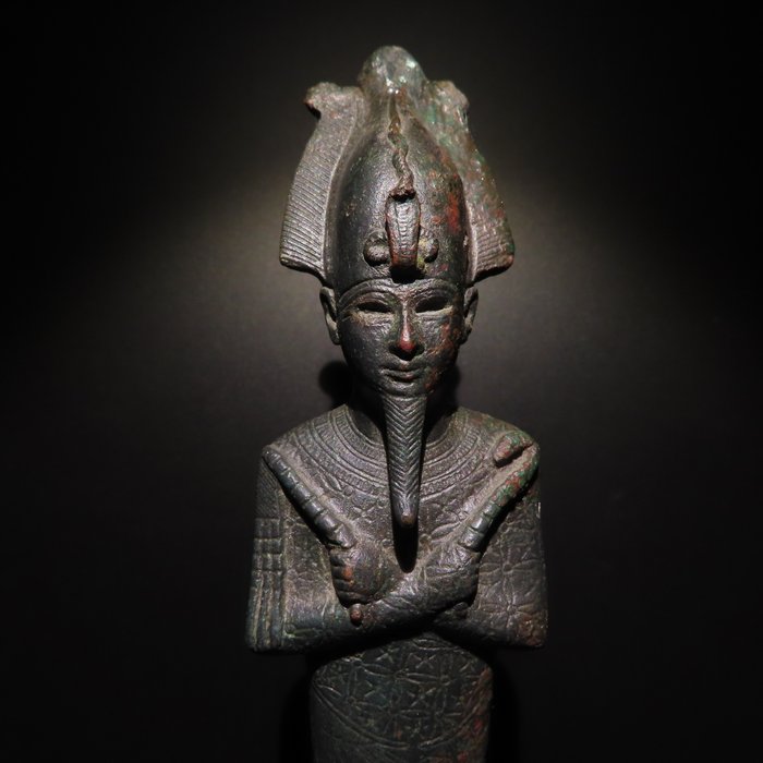Oud-Egyptisch Brons Prachtig gedecoreerde God Osiris. 24,5 cm H. Belangrijk.