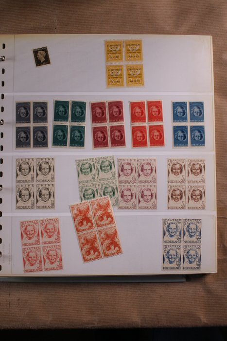 Hollandia 1943/1992 - Párok és blokkok gyűjteménye állománylapokon