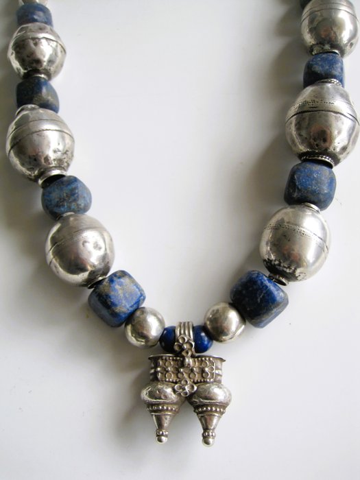 Lapis lazuli - Sølv - Halskæde