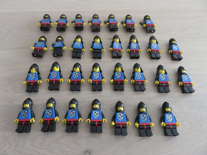 Lego - Minifigurák - 30 x Lego Castle Minifiguren