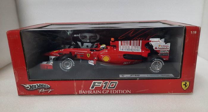 Hot Wheels 1:18 - Pienoismalliauto - Ferrari F10 - Formula 1
