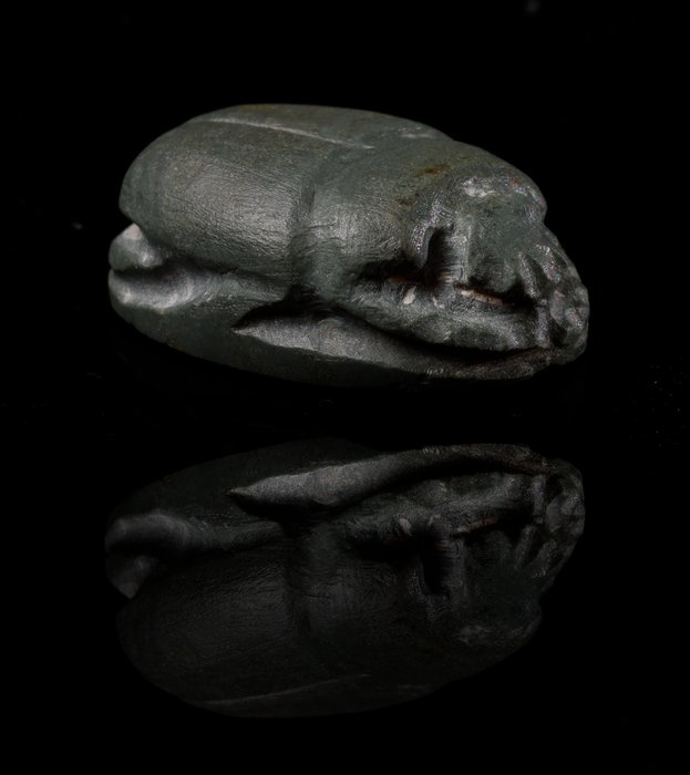 Forntida Egypten Skiffer egyptisk scarab amulett - 2.6 cm