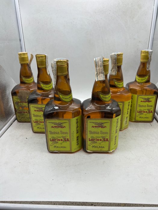 Λάριος - Triple Seco Orange Liqueur  - b. Δεκαετία του 1970 - 85cl - 6 μπουκαλιών