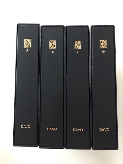 Pays-Bas 2023/2023 - 4x albums Davo Luxury Kosmos neutres avec cassette sans contenu. - 4x Davo luxe Kosmos albums neutraal inclusief cassette zonder inhoud.