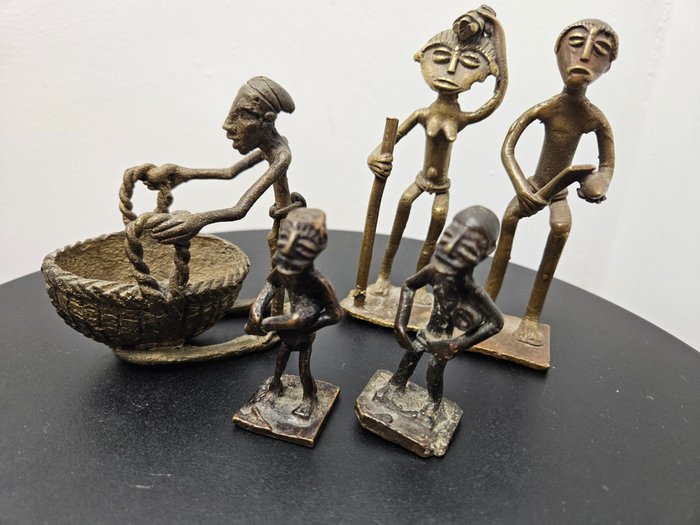 5 statuettes en bronze - Ghana  (Sans Prix de Réserve)
