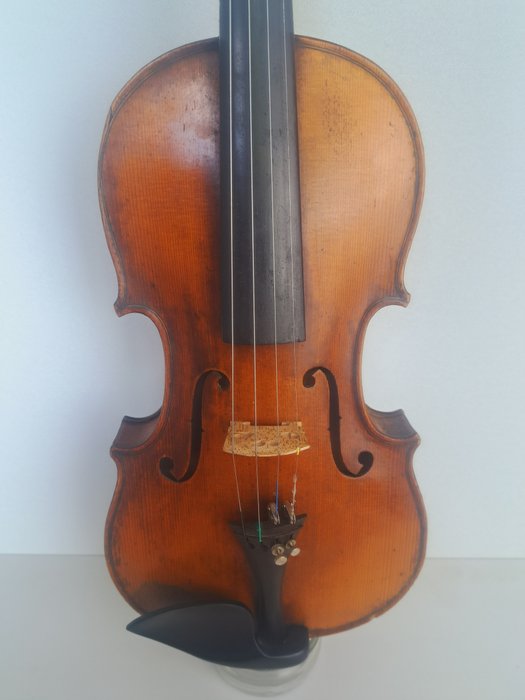 Labelled D. Soriot -  - Violin