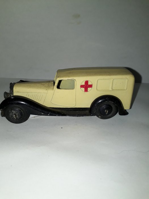 Dinky Toys 1:48 - Pienoismalliauto - Bentley Ambulance