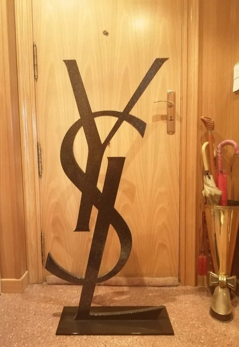 Yves Saint Laurent XXL - YVES SAINT LAURENT - Mainoskyltti - YSL - polymeerit
