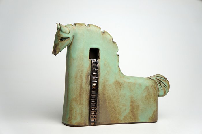 Urszula Despet - Skulptur, Trojan Horse - 19 cm - Keramikk - 2024